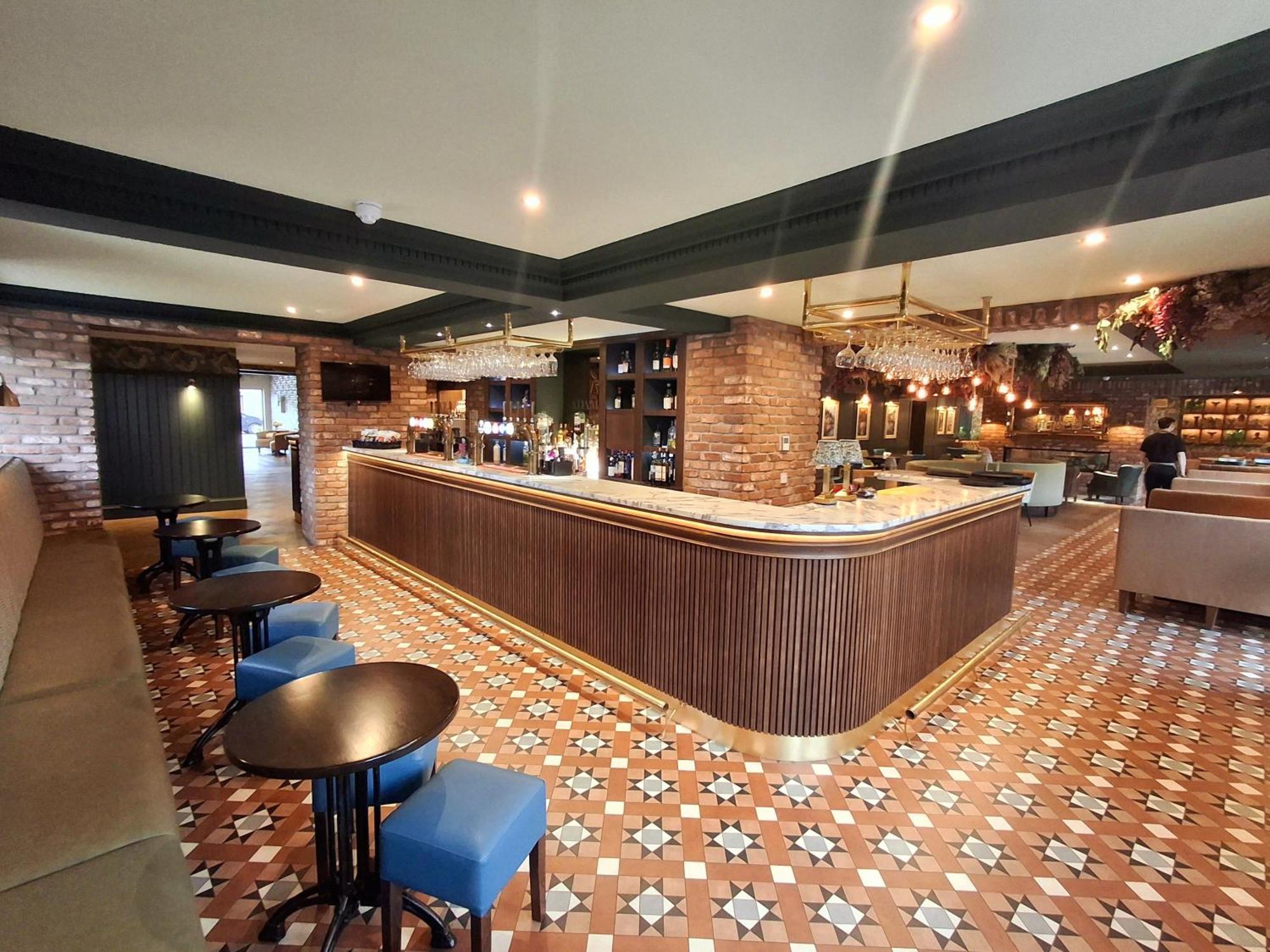 Adamson Hotel Dunfermline Buitenkant foto