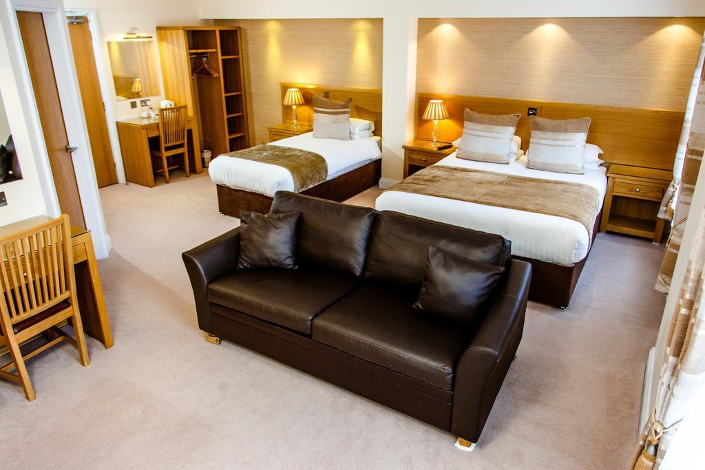 Adamson Hotel Dunfermline Buitenkant foto