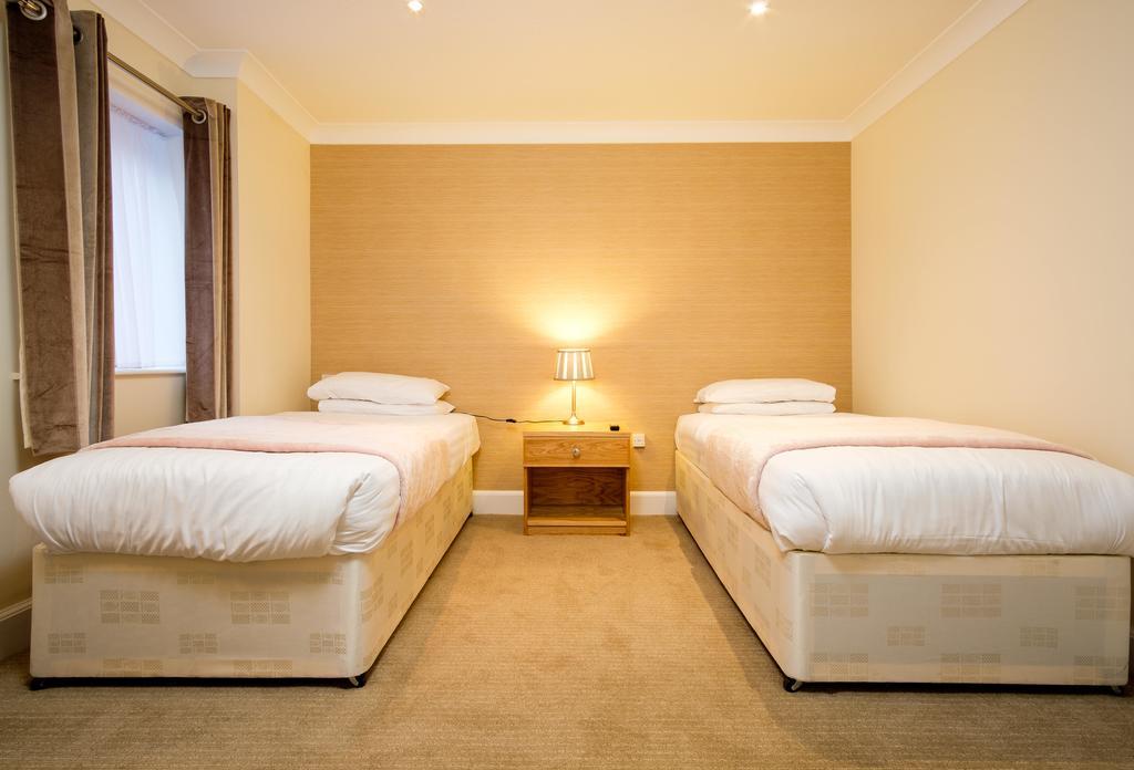 Adamson Hotel Dunfermline Buitenkant foto