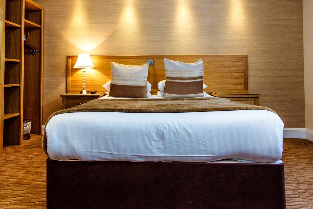 Adamson Hotel Dunfermline Buitenkant foto