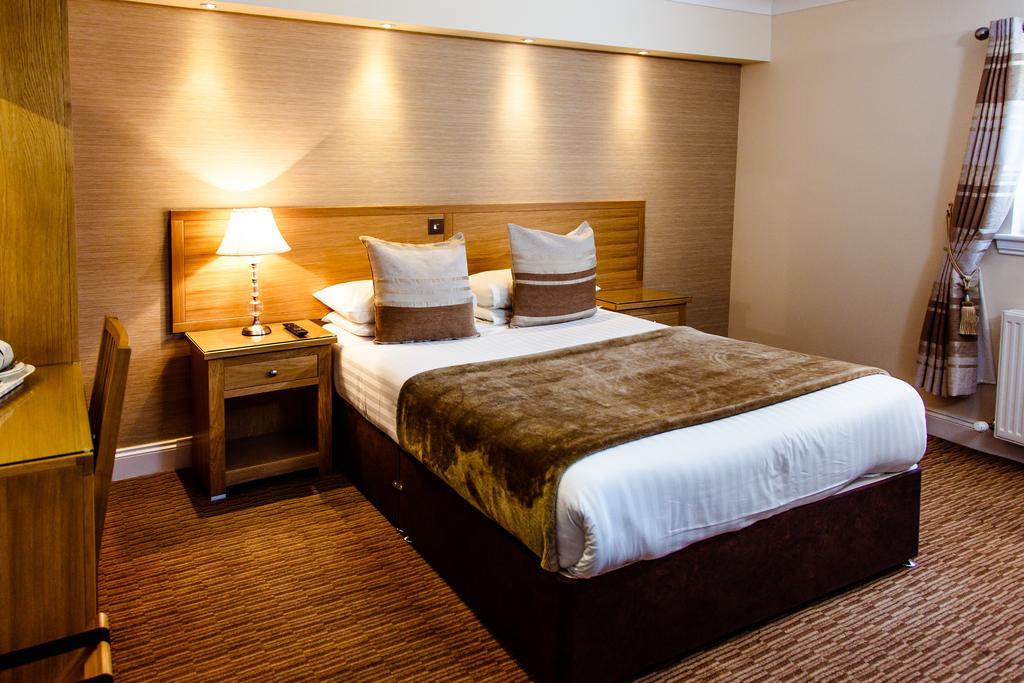 Adamson Hotel Dunfermline Buitenkant foto