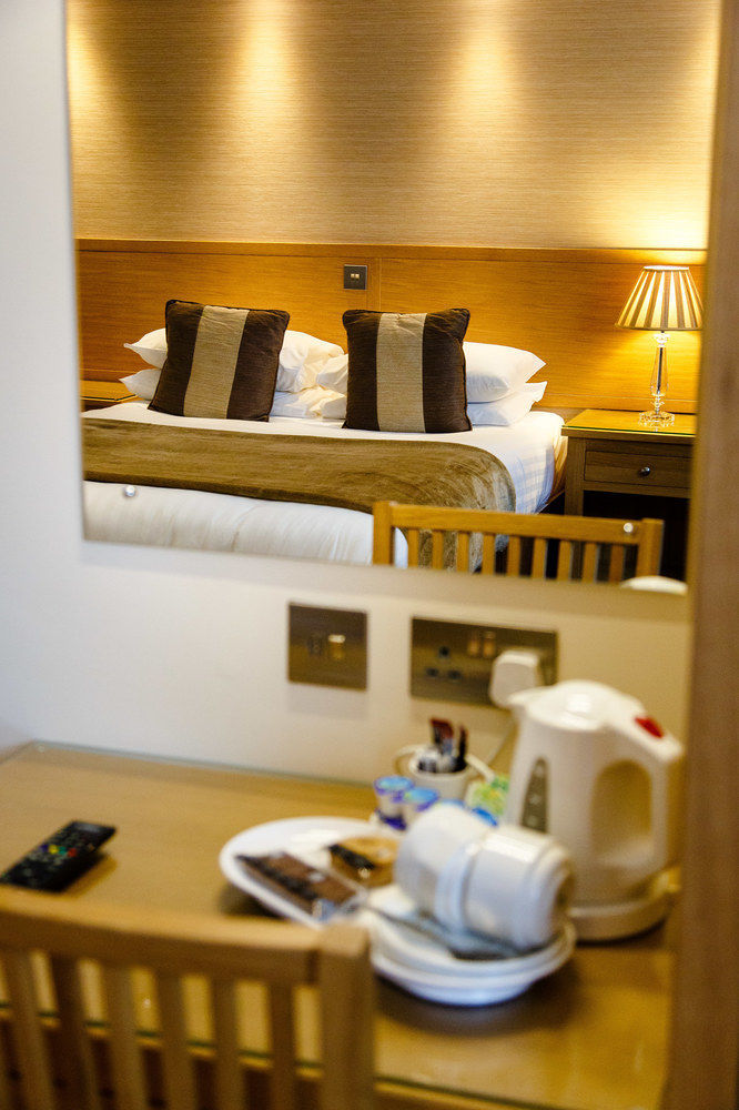 Adamson Hotel Dunfermline Buitenkant foto