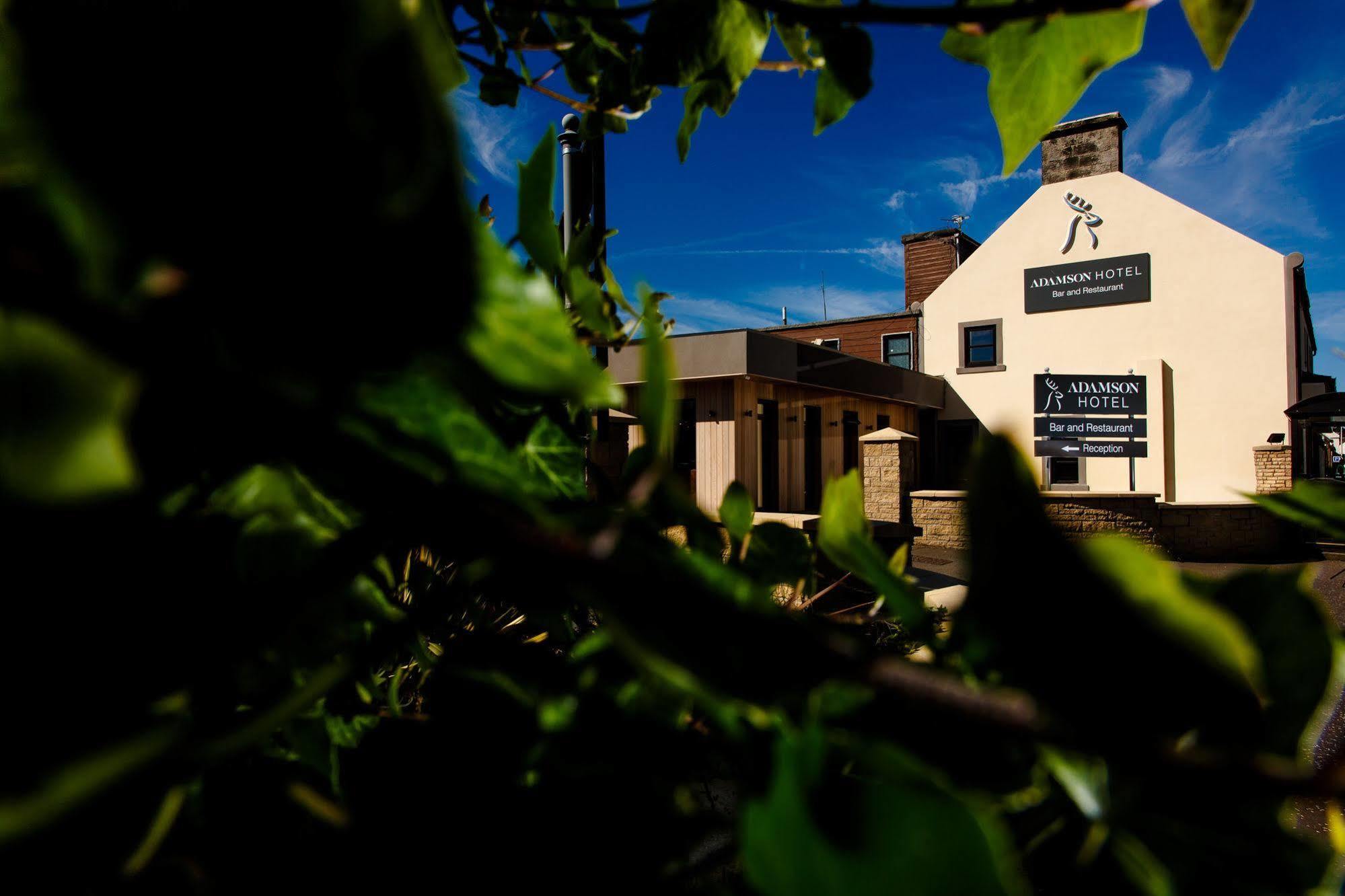 Adamson Hotel Dunfermline Buitenkant foto