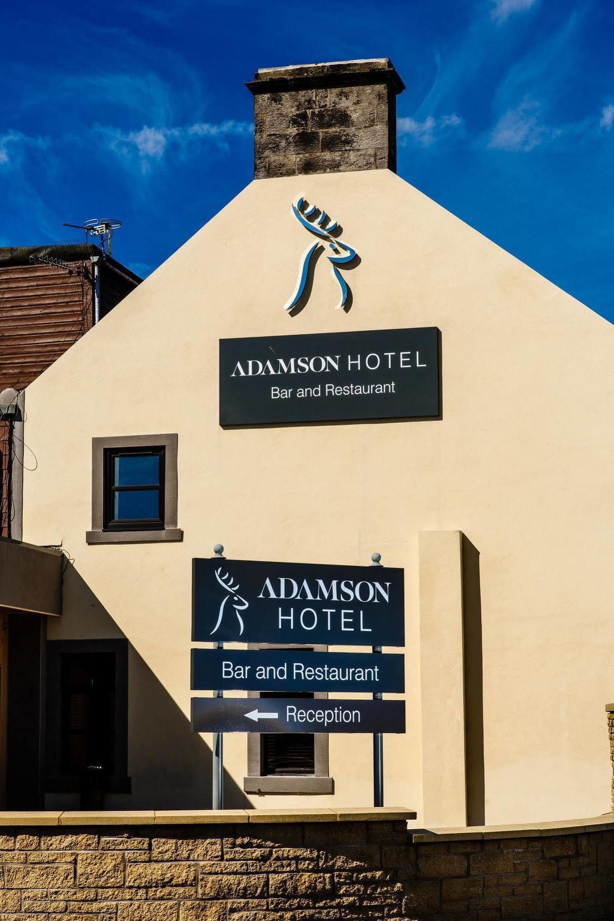 Adamson Hotel Dunfermline Buitenkant foto